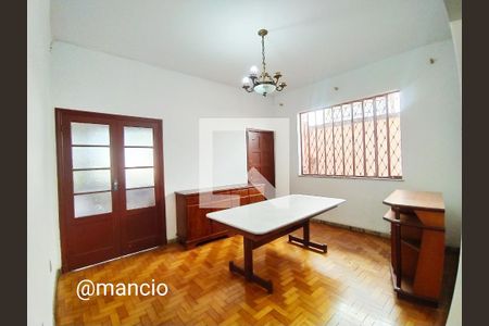 Casa à venda com 4 quartos, 255m² em Floresta, Belo Horizonte
