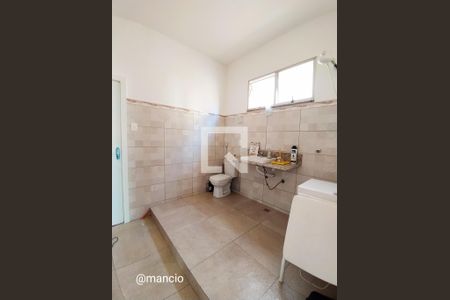 Casa à venda com 255m², 4 quartos e 2 vagas