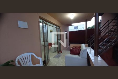 Casa à venda com 580m², 5 quartos e sem vaga