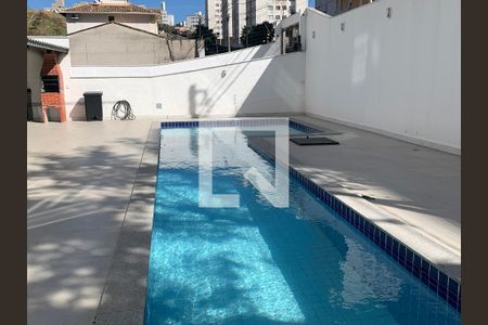 Apartamento à venda com 2 quartos, 58m² em Cabral, Contagem