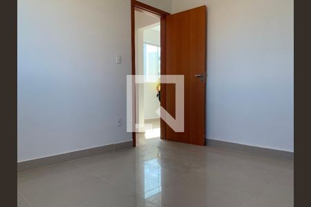 Apartamento à venda com 2 quartos, 58m² em Cabral, Contagem
