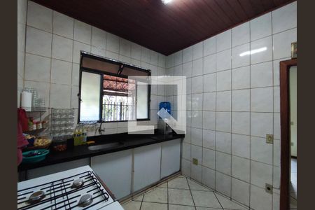 Casa à venda com 75m², 3 quartos e 2 vagas Casa à venda com 75m², 3 quartos e 2 vagasCozinha