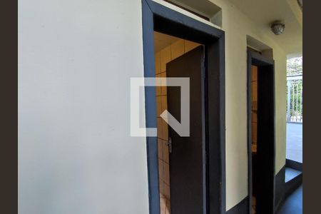 Casa à venda com 75m², 3 quartos e 2 vagas Casa à venda com 75m², 3 quartos e 2 vagasÁrea Externa