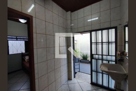 Casa à venda com 75m², 3 quartos e 2 vagas Casa à venda com 75m², 3 quartos e 2 vagasÁrea de Serviço