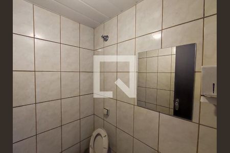 Casa à venda com 75m², 3 quartos e 2 vagas Casa à venda com 75m², 3 quartos e 2 vagasBanheiro de Serviço