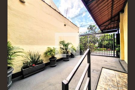 Casa à venda com 75m², 3 quartos e 2 vagas Casa à venda com 75m², 3 quartos e 2 vagasÁrea Externa