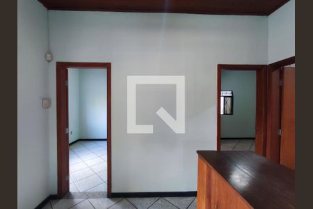 Casa à venda com 75m², 3 quartos e 2 vagas Casa à venda com 75m², 3 quartos e 2 vagasHall