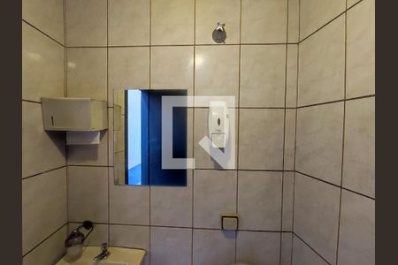 Casa à venda com 75m², 3 quartos e 2 vagas Casa à venda com 75m², 3 quartos e 2 vagasBanheiro de Serviço