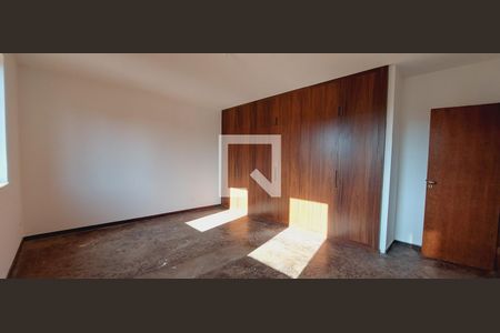 Casa à venda com 455m², 4 quartos e 8 vagas