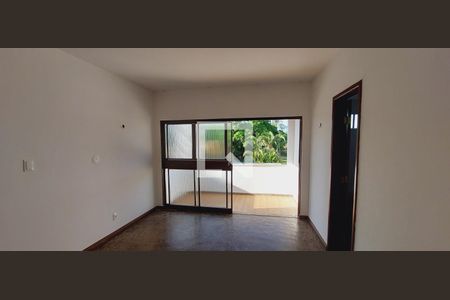 Casa à venda com 455m², 4 quartos e 8 vagas