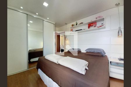 Apartamento à venda com 3 quartos, 153m² em Heliópolis, Belo Horizonte