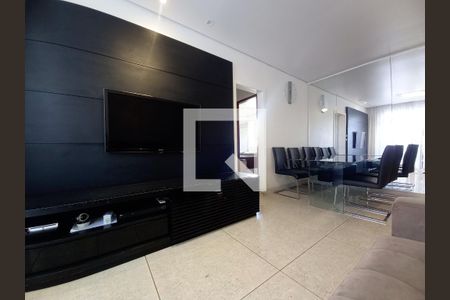 Apartamento à venda com 3 quartos, 153m² em Heliópolis, Belo Horizonte