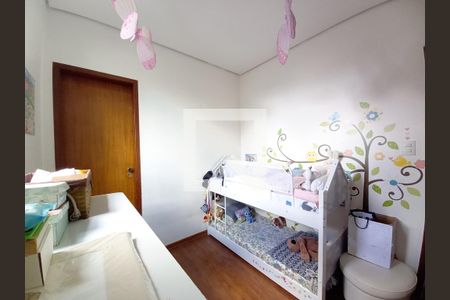 Apartamento à venda com 3 quartos, 153m² em Heliópolis, Belo Horizonte