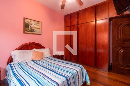 Casa à venda com 3 quartos, 200m² em Copacabana, Belo Horizonte