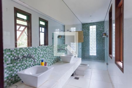 Apartamento para alugar com 437m², 3 quartos e 3 vagasBanheiro da Suíte