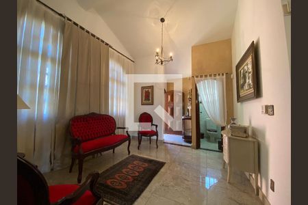 Casa à venda com 4 quartos, 350m² em Belvedere, Belo Horizonte