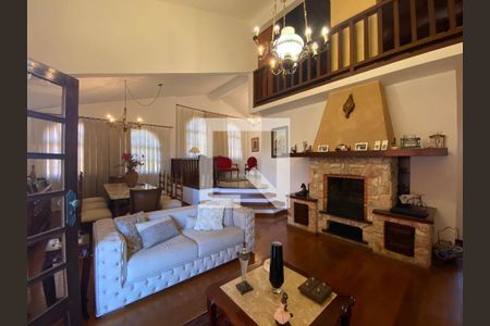 Casa à venda com 4 quartos, 350m² em Belvedere, Belo Horizonte