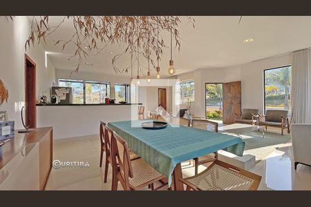 Casa de condomínio à venda com 560m², 4 quartos e 10 vagas