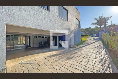 Casa de condomínio à venda com 560m², 4 quartos e 10 vagas