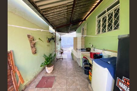 Casa à venda com 3 quartos, 150m² em Eldorado, Contagem