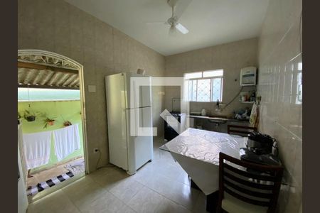 Casa à venda com 3 quartos, 150m² em Eldorado, Contagem