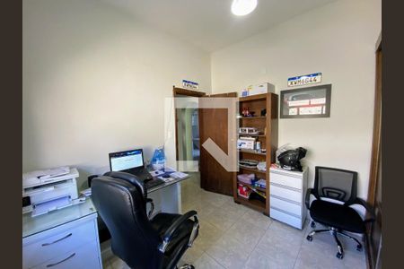 Casa à venda com 3 quartos, 150m² em Eldorado, Contagem