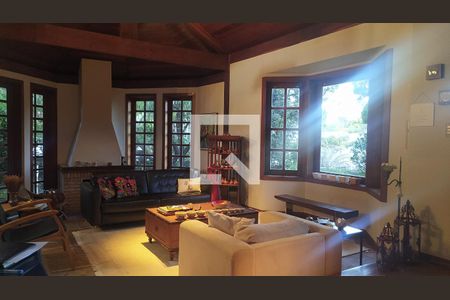 Casa à venda com 5 quartos, 518m² em Garças, Belo Horizonte