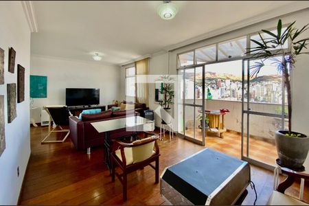 Apartamento à venda com 4 quartos, 130m² em Serra, Belo Horizonte