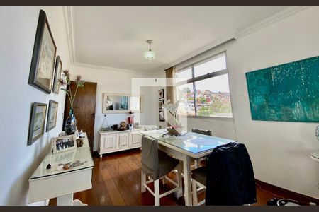 Apartamento à venda com 4 quartos, 130m² em Serra, Belo Horizonte