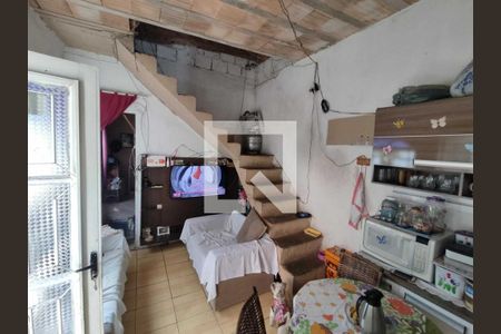 Casa à venda com 3 quartos, 762m² em Letícia, Belo Horizonte
