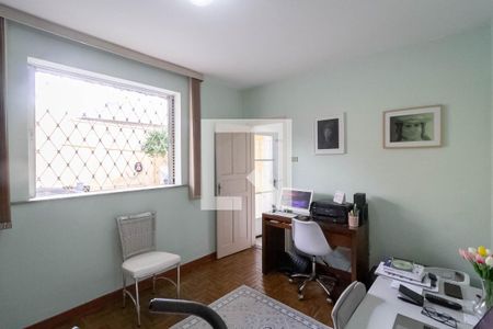 Casa à venda com 107m², 3 quartos e 10 vagas Casa à venda com 107m², 3 quartos e 10 vagasQuarto 3