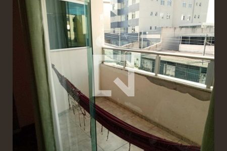 Casa à venda com 215m², 3 quartos e 4 vagas