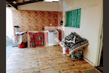 Casa à venda com 215m², 3 quartos e 4 vagas