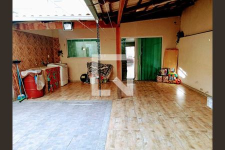 Casa à venda com 215m², 3 quartos e 4 vagas