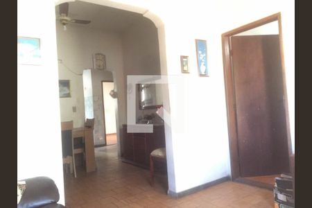 Casa à venda com 3 quartos, 230m² em Santa Tereza, Belo Horizonte