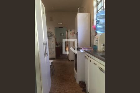 Casa à venda com 3 quartos, 230m² em Santa Tereza, Belo Horizonte
