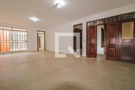 Casa à venda com 4 quartos, 320m² em Serra, Belo Horizonte