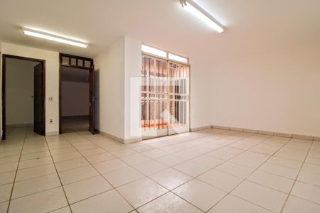 Casa à venda com 4 quartos, 320m² em Serra, Belo Horizonte