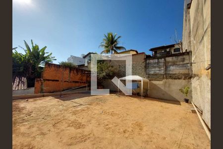 Casa à venda com 108m², 4 quartos e 3 vagas