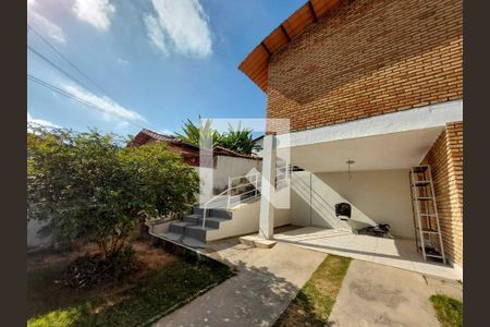 Casa à venda com 108m², 4 quartos e 3 vagas