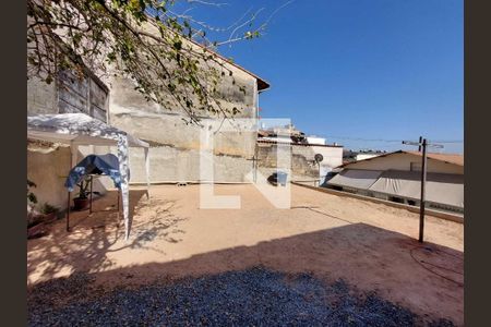 Casa à venda com 108m², 4 quartos e 3 vagas