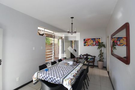 Casa à venda com 3 quartos, 253m² em Prado, Belo Horizonte