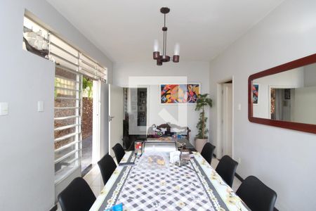 Casa à venda com 3 quartos, 253m² em Prado, Belo Horizonte