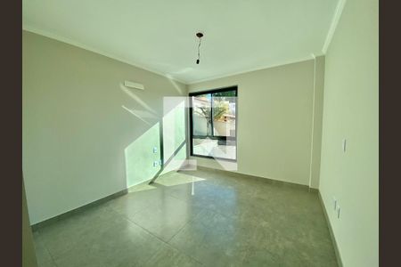 Casa à venda com 3 quartos, 201m² em Nova Gameleira, Belo Horizonte