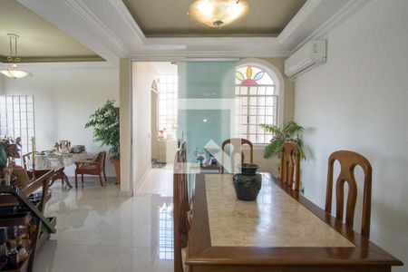 Apartamento à venda com 4 quartos, 420m² em Planalto, Belo Horizonte