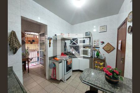 Apartamento à venda com 3 quartos, 84m² em Santa Rosa, Belo Horizonte