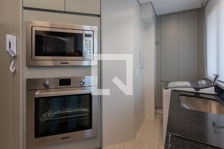 Apartamento para alugar com 63m², 2 quartos e 2 vagas Apartamento para alugar com 63m², 2 quartos e 2 vagasCozinha e Área de Serviço