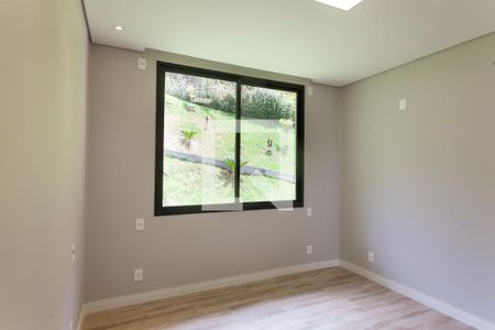 Casa de condomínio à venda com 380m², 3 quartos e 6 vagassuite 2