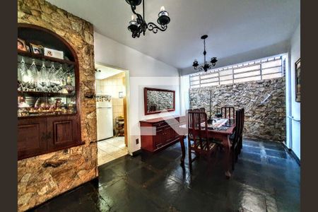 Casa à venda com 4 quartos, 172m² em Santa Tereza, Belo Horizonte