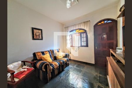 Casa à venda com 4 quartos, 172m² em Santa Tereza, Belo Horizonte